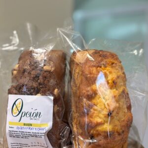 Budin de algarroba y chips de chocolate